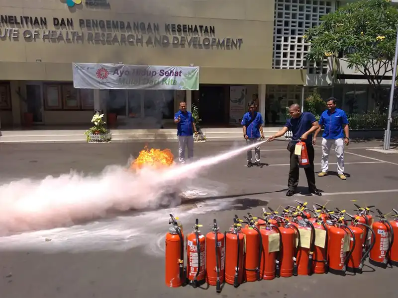 Pelatihan penggunaan APAR